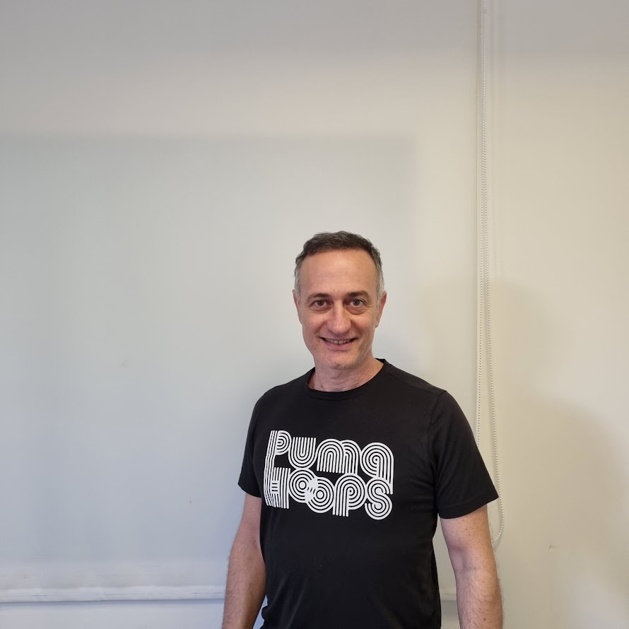 איתי קורוניו, בעלים